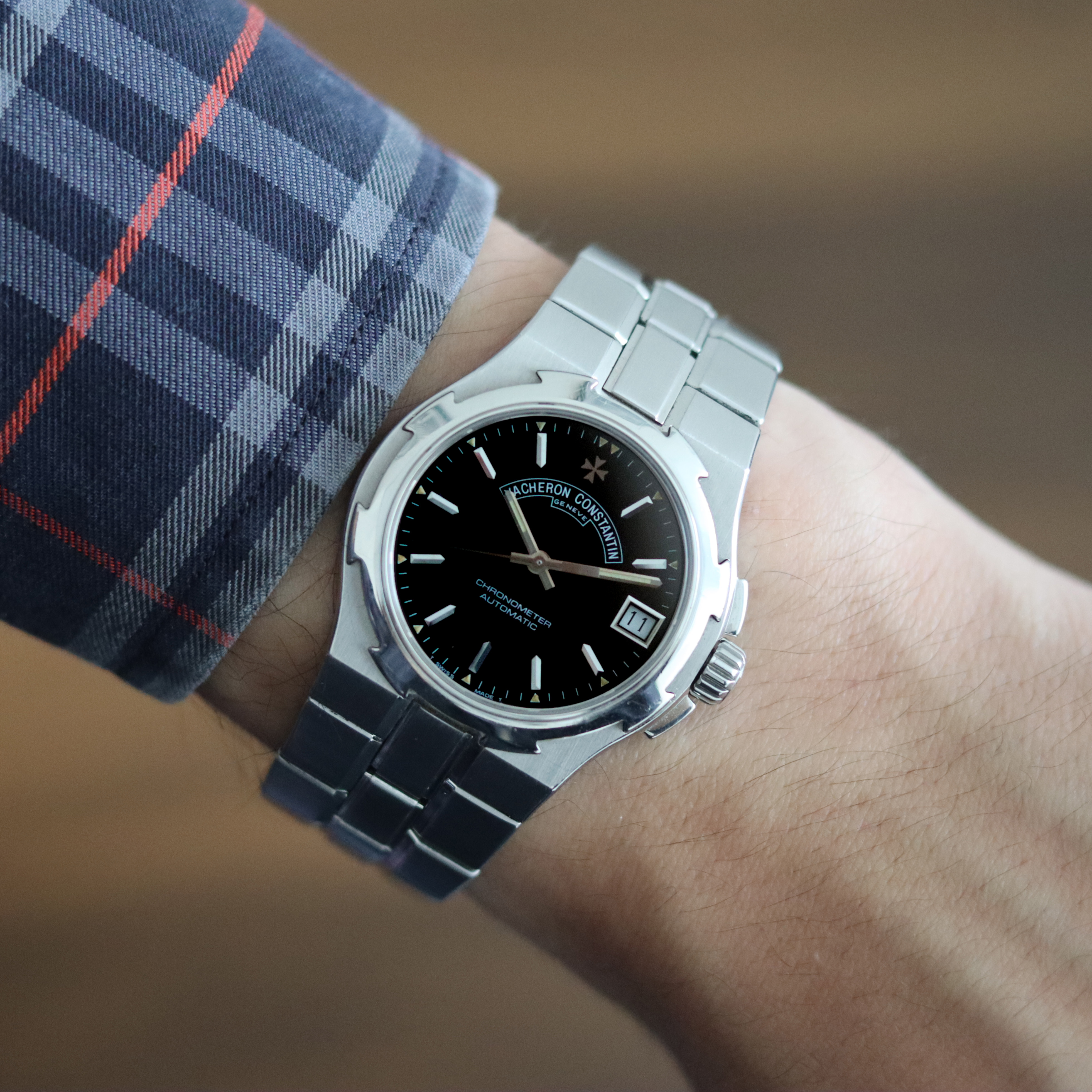  Vacheron Constantin Overseas Mid Size