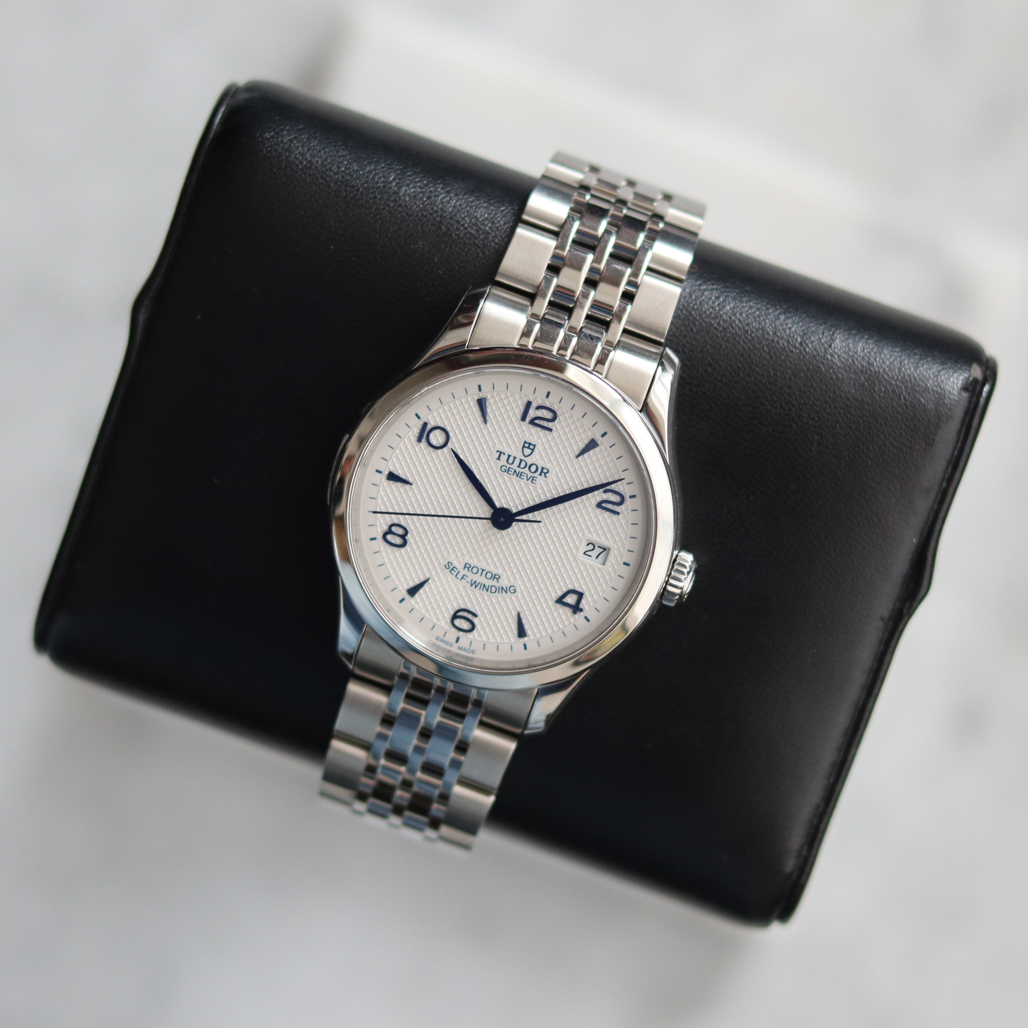 Tudor 1926  36 mm  NUEVO fullset.