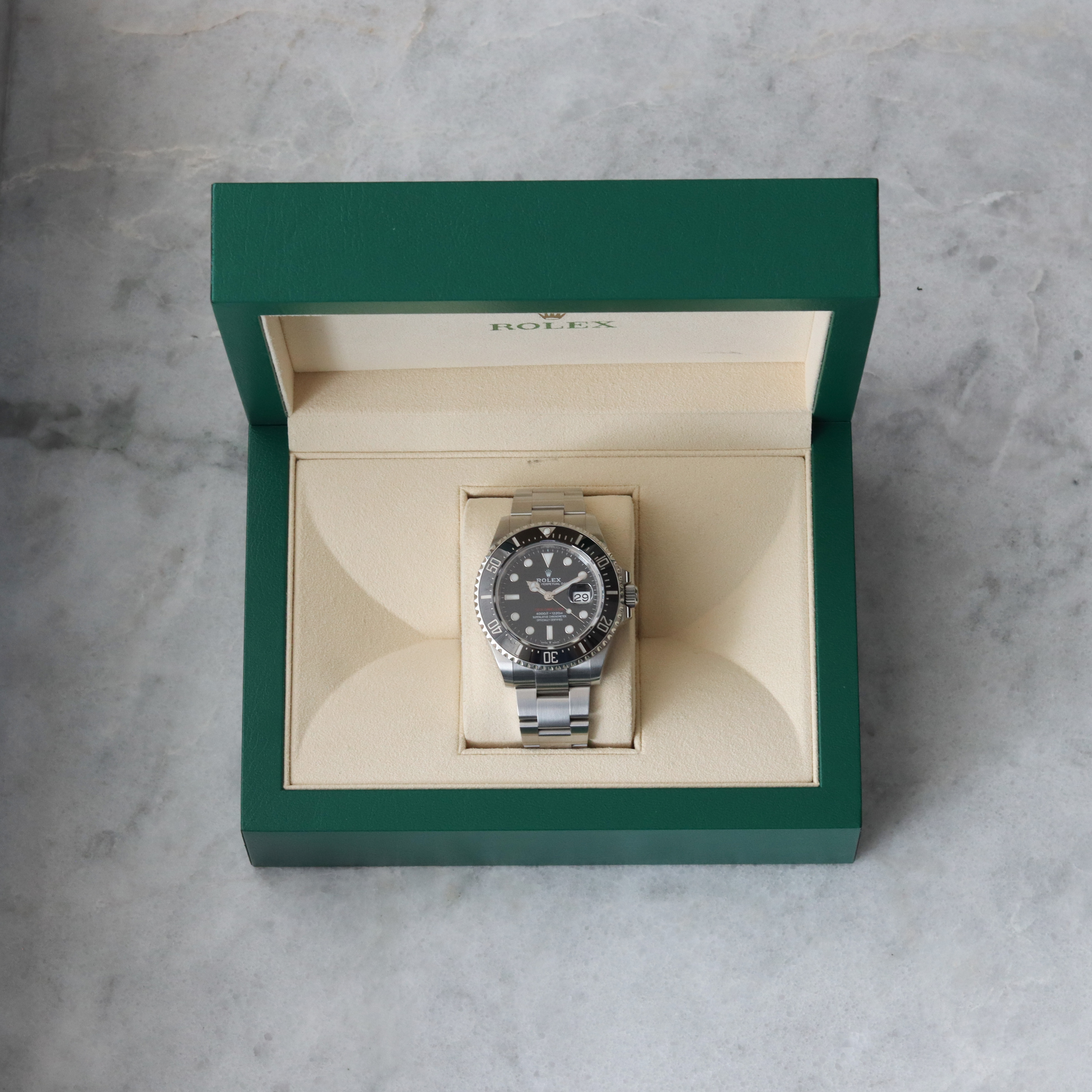 Rolex Sea-Dweller 126600 “Red Letter” fullset 2019